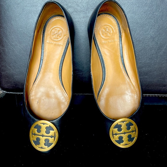 Tory Burch black leather flats size 5 - Picture 1 of 5